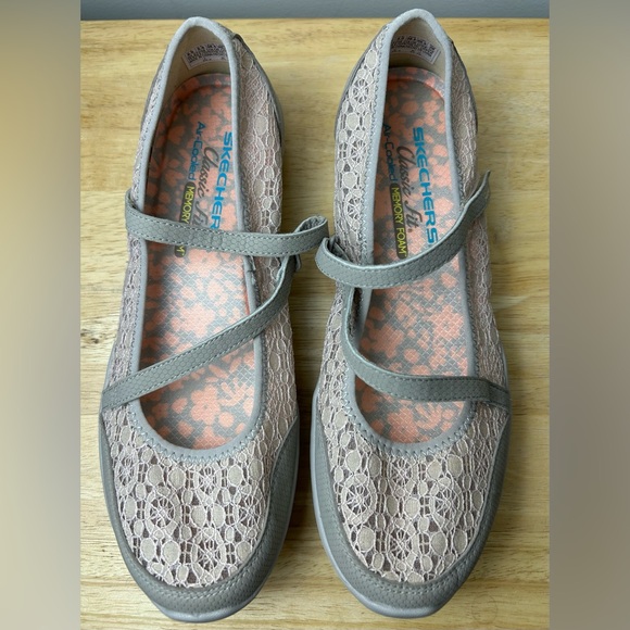 Skechers Classic Fit Air-Cooled Memory Foam Lace Strappy Comfort Shoes Size 8.5 - Picture 1 of 10